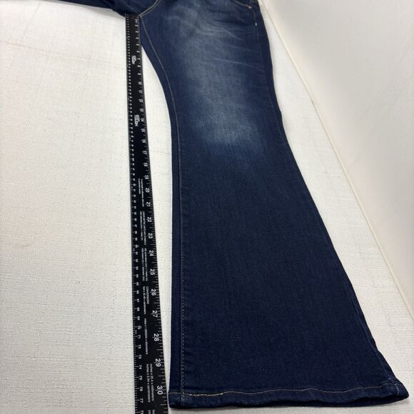 Signature By Levi Strauss Mid Rise Bootcut Women's Dark Wash Jeans Size 33x32EUC - Picture 12 of 12